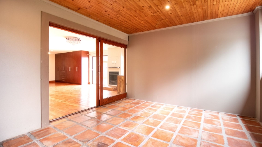 6 Bedroom Property for Sale in Tre Donne Estate Western Cape